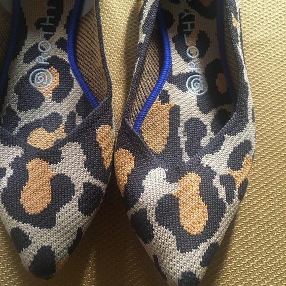 Leopard Rothy’s size 7.5 - Picture 2 of 3